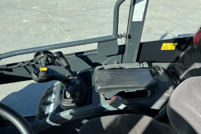 OmecoHub - Immagine KOMATSU WA100M-7